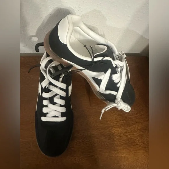 No boundaries black and white memory foam sneakers women’s tennis shoes 9 - Picture 3 of 9